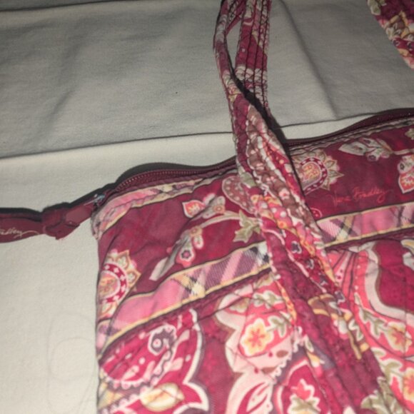 Small Vera Bradley Raspberry Paisley Shoulder Bag - Picture 2 of 3